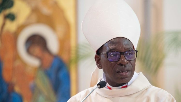 Cote d’ivoire: le cardinal BESSI appelle a dédramatiser les élections prochaines.