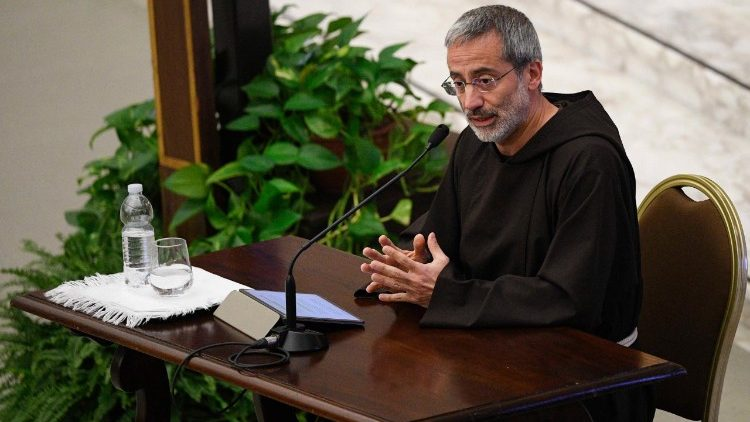 Les prédications de carême du père Pasolini sur la conversion de Saint François à l’évangile