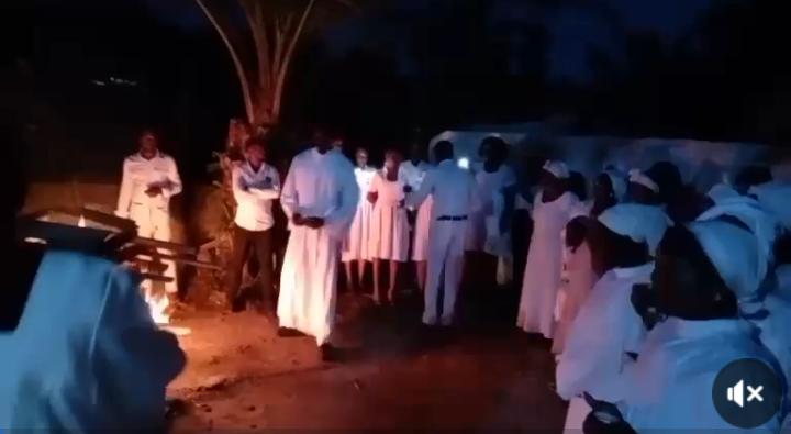 Vigile pascale à la quasi-paroisse Saint Jean-Paul II d&rsquo;Ondogo