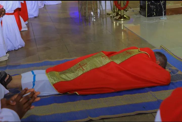 Retour sur la célébration du Vendredi Saint au sanctuaire Notre Dame du Gabon
