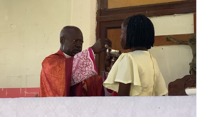 Diocèse de Mouila/Fête patronale et administration du sacrement de la confirmation