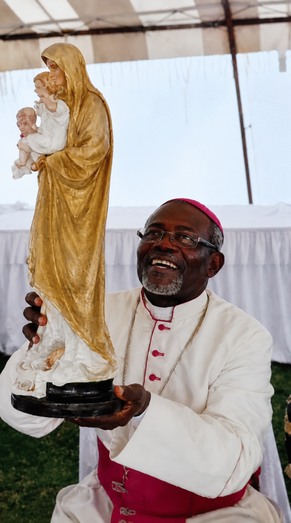 46ème anniversaire d&rsquo;ordination épiscopale de Mgr Basile MVE ENGONE