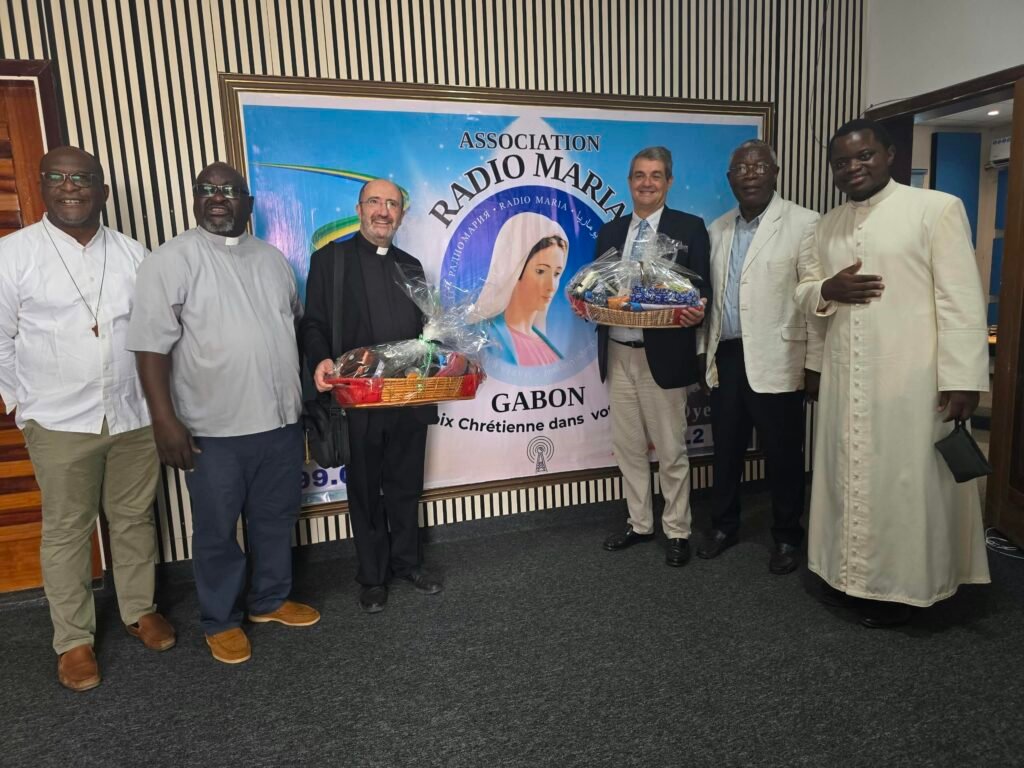 Messe d&rsquo;action  de grâce avec la délégation de  Radio Maria Espagne à Libreville